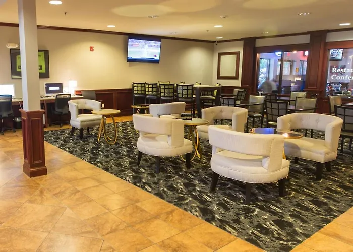 Parke Regency & Conference Center 3*