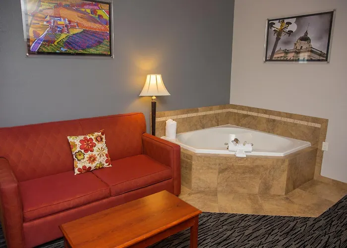 Hotel Parke Regency & Conference Center 3*